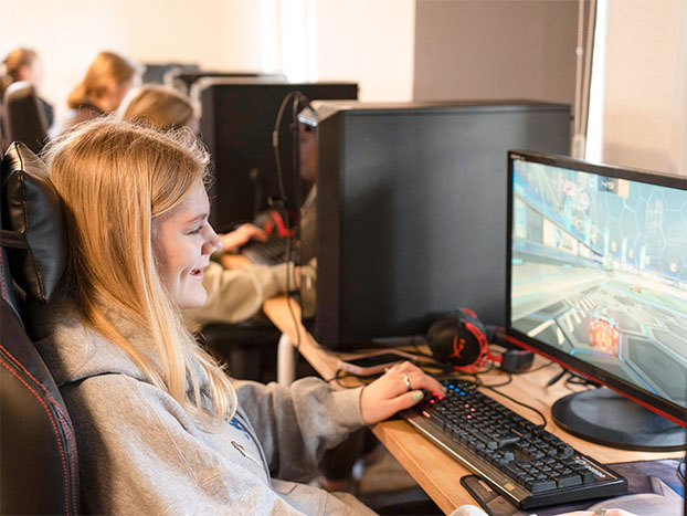 esportlinje | Vestbirk Musik- & Sportsefterskole
